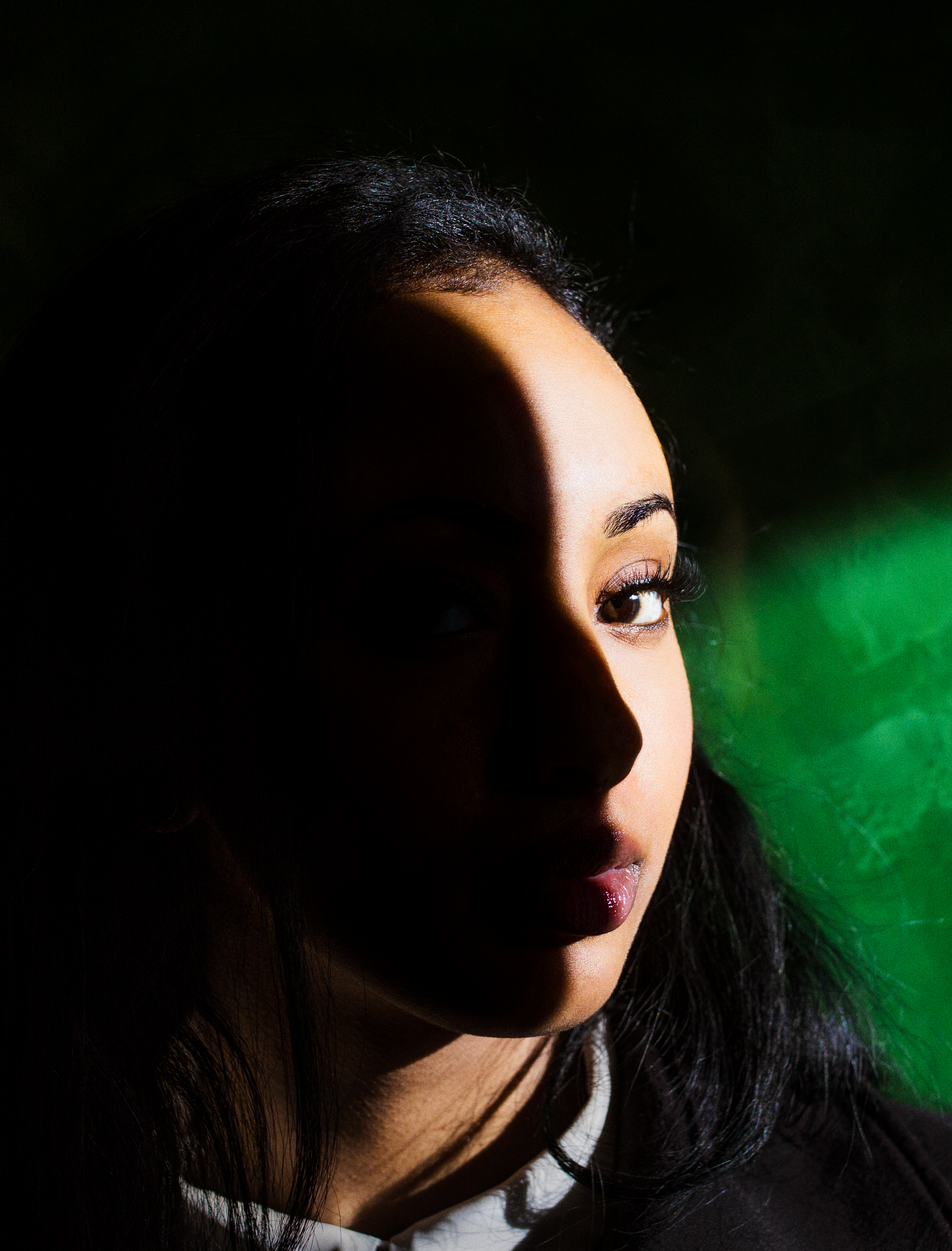 Porträtt, Porträttfotografi av fotograf Johan Strindberg föreställande Najma Mohammed