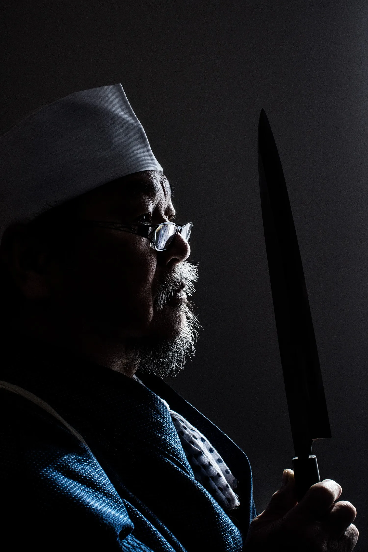 Porträtt av den svenska fotografen Johan Strindberg föreställande Take Mikado